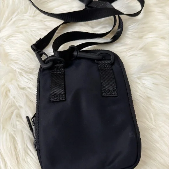 lululemon athletica Black Belt Bag - Picture 5 of 7